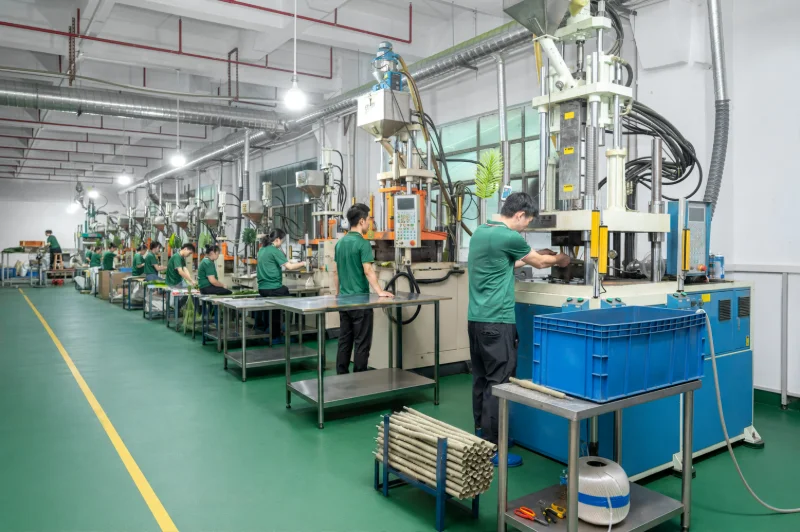 In-process quality control inspection on artificial plant assembly line